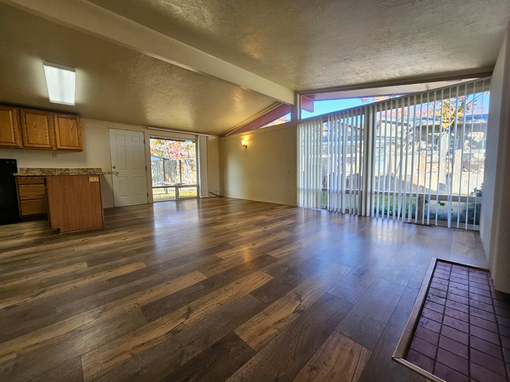 1919 S Orchard St 3 Beds House for Rent - Photo Gallery 9