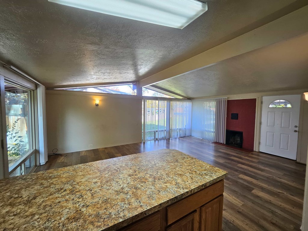 1919 S Orchard St 3 Beds House for Rent - Photo Gallery 12