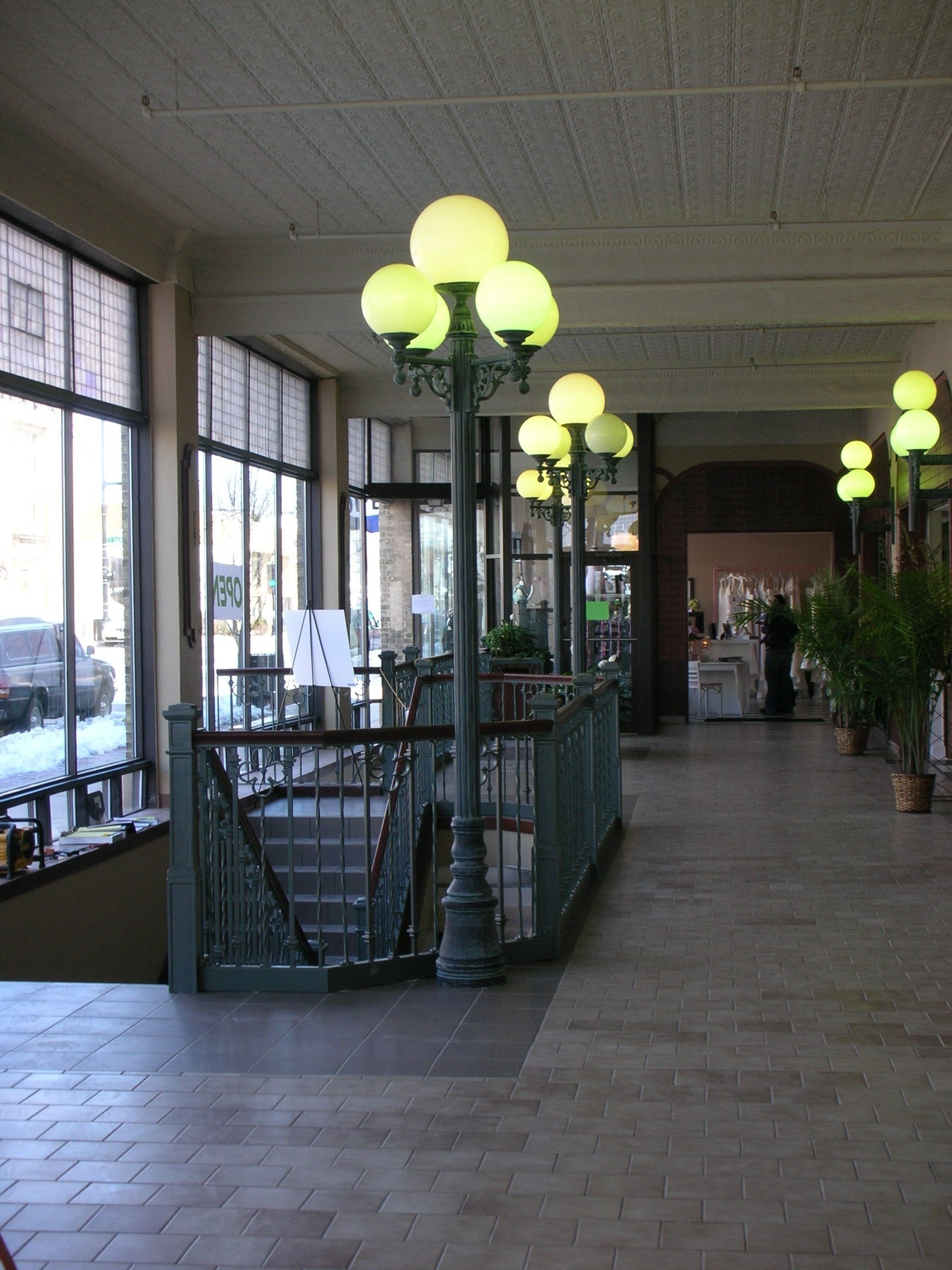 Hoff mall common area for shops