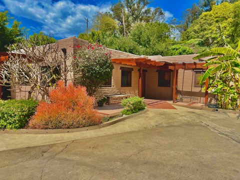 135 Sierra Vista Road 3 Beds Apartment for Rent