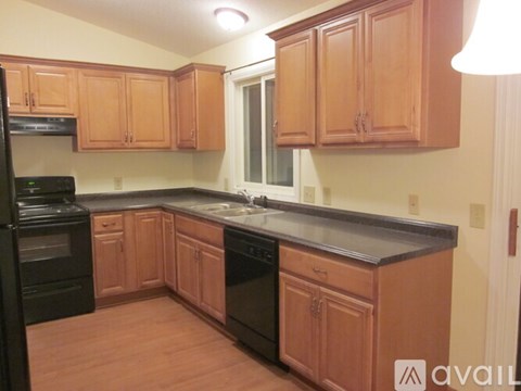2513 Cedar Hills Dr 3 Beds Apartment for Rent