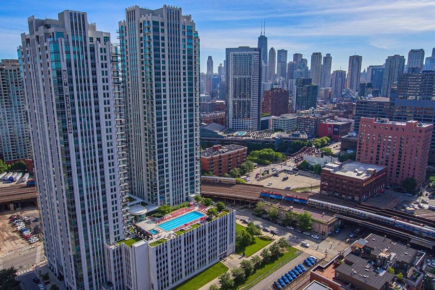 Alta at K Station's towers stand proudly among the Chicago skyline - Photo Gallery 1