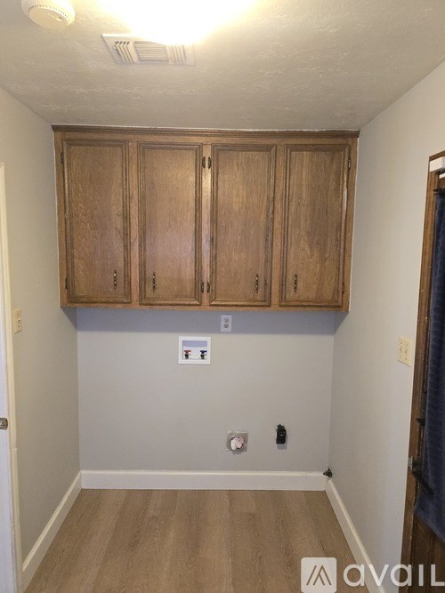 Source URL: https://prod-avail.s3.amazonaws.com/public_images/41513539/listing/1000042665.jpg