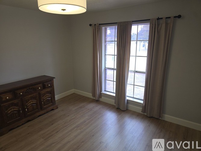 Source URL: https://prod-avail.s3.amazonaws.com/public_images/41513552/listing/1000042657.jpg