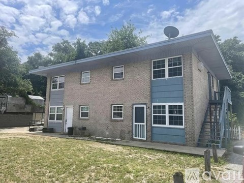 409 27Th Avenue North 1 Bed Apartment for Rent