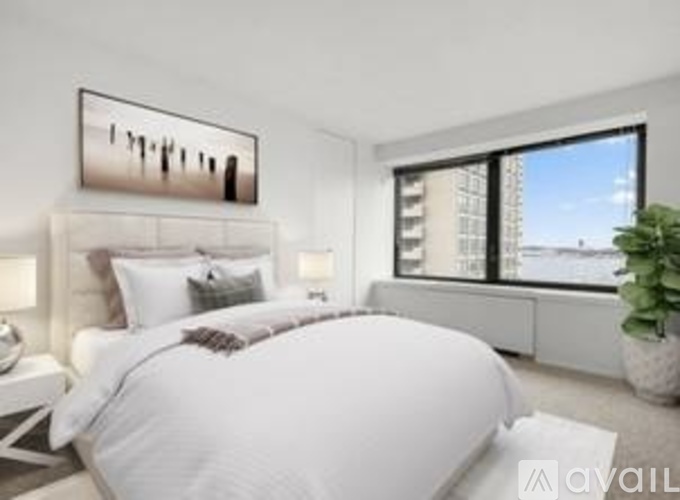 65 East India Row 1 Condo for Rent - Photo gallery 4