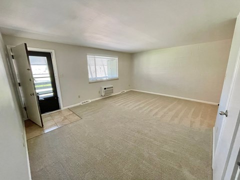 1089 Lee Street 1-2 Beds Conventional, Conventional, Conventional, Conventional, Conventional, Conventional for Rent - Photo Gallery 12