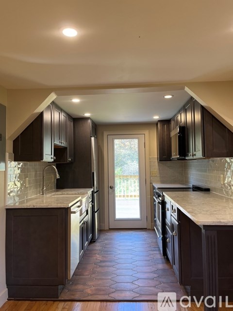 441 Upper North Road 1 Bed Apartment for Rent
