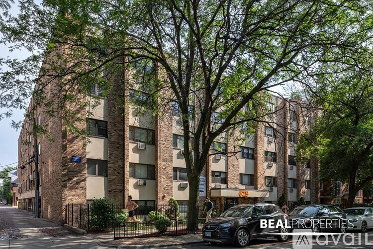 625 W Wrightwood Ave 1 Condo for Rent - Photo gallery 1