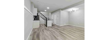 2 Bedrooms, 1 Bathroom