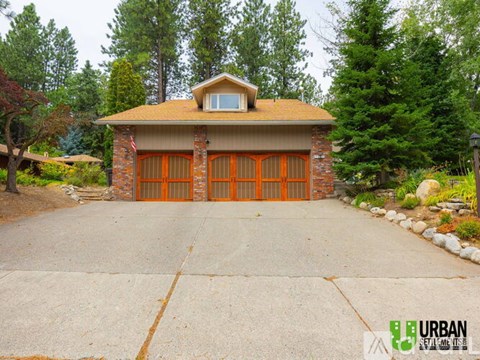 8421 E Columbia Dr 4 Beds Apartment for Rent
