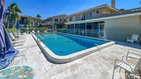 2115 Northeast 42Nd Court 1 Bed Apartment for Rent