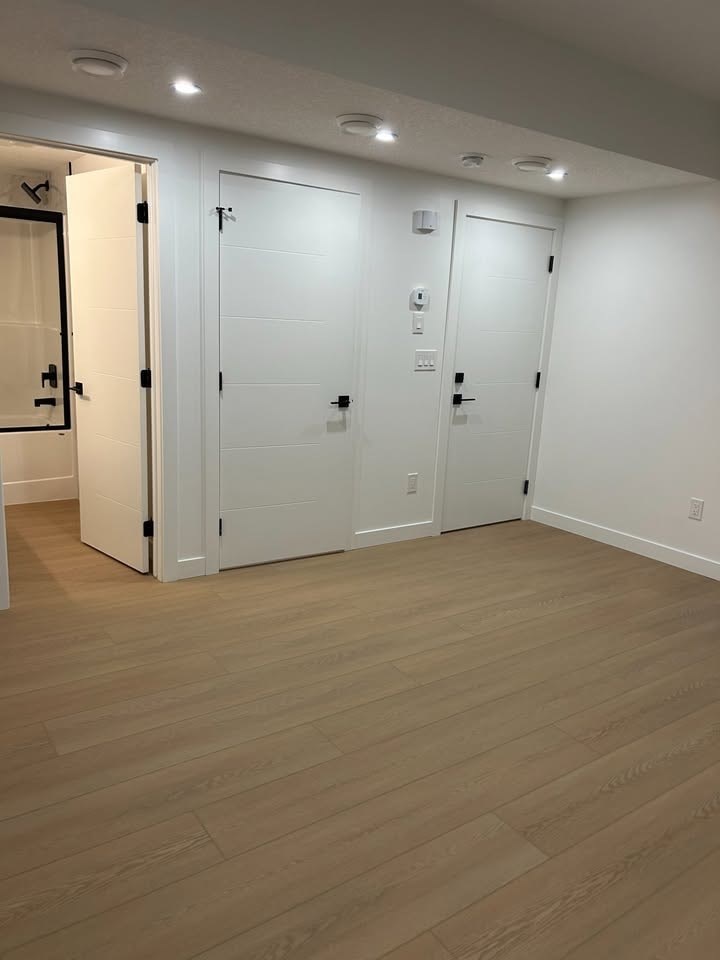 10735 70 Avenue Northwest 1-3 Beds Apartment for Rent - Photo Gallery 11