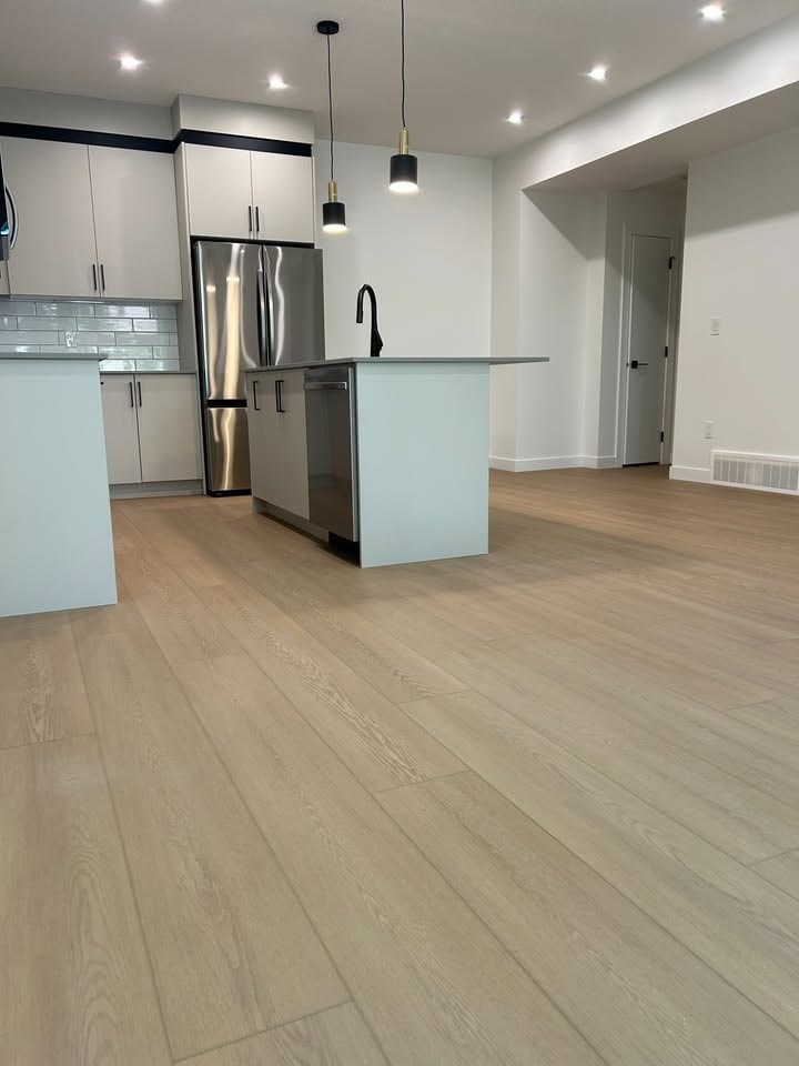 10735 70 Avenue Northwest 1-3 Beds Apartment for Rent - Photo Gallery 17