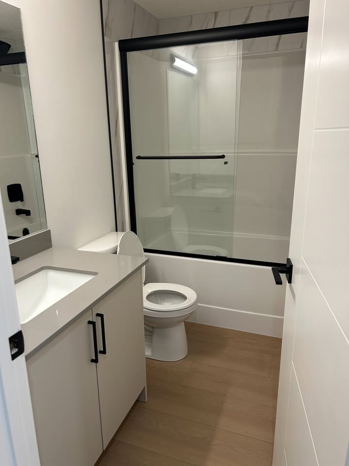 10735 70 Avenue Northwest 1-3 Beds Apartment for Rent - Photo Gallery 14