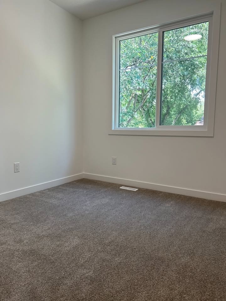 10735 70 Avenue Northwest 1-3 Beds Apartment for Rent - Photo Gallery 20