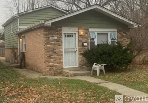 1228 W 109Th St 4 Beds Apartment for Rent