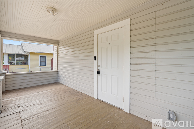 1718 4th Avenue East 3 Beds Single Family Home for Rent - Photo gallery 3