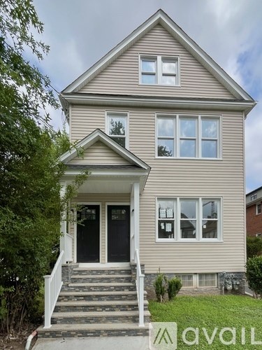 108 West Price Street 2 Beds Apartment for Rent