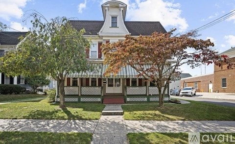 12 Lake Ave 2 Beds Apartment for Rent