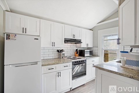 117 94Th Ave 1 Bed Apartment for Rent