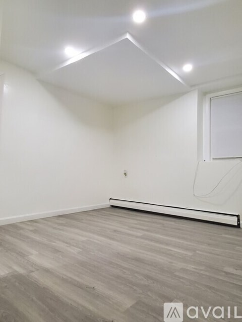120 Newman St 2 Beds Apartment for Rent