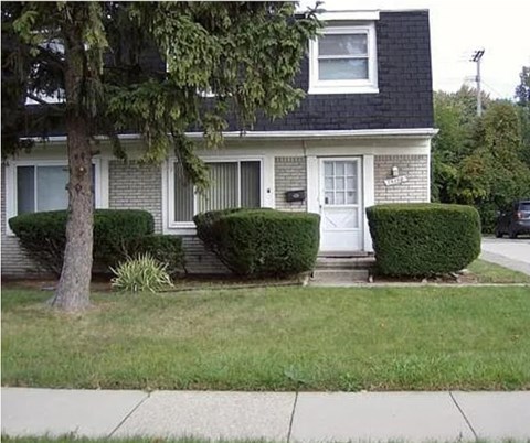 15110 W. 9 Mile 3 Beds Apartment for Rent