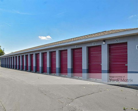 Storage Units for Rent available at 1730 5Th Street, Lincoln, IL 62656