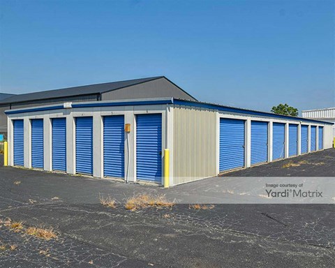 Storage Units for Rent available at 1 Kemp Road, Chatham, IL 62629