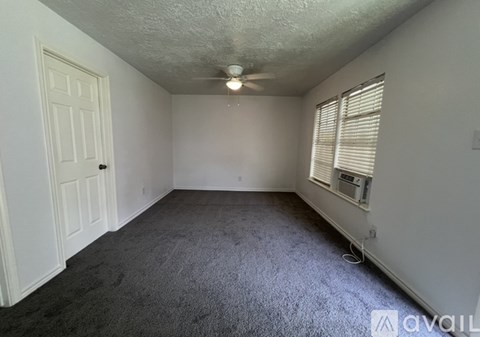 831 1/2 Deerpass Drive 2 Beds Apartment for Rent