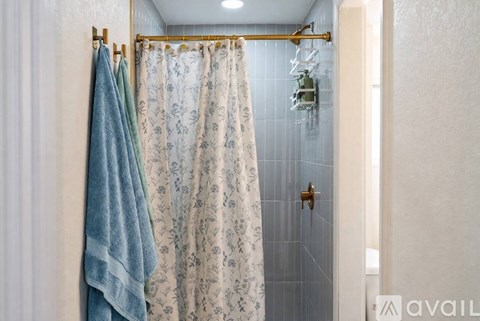 618 7Th Avenue North 2 Beds Apartment for Rent