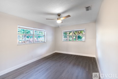 3872 7Th Ave N 2 Beds Apartment for Rent