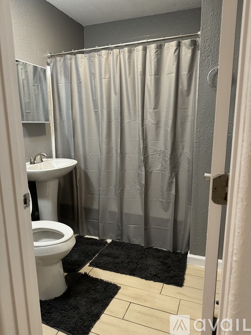 3330 Douglas Street 1 Single Family Home for Rent - Photo gallery 2