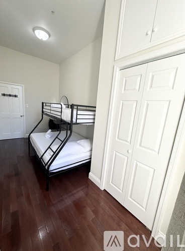 217 N 11th St 2 Beds Apartment for Rent - Photo gallery 5