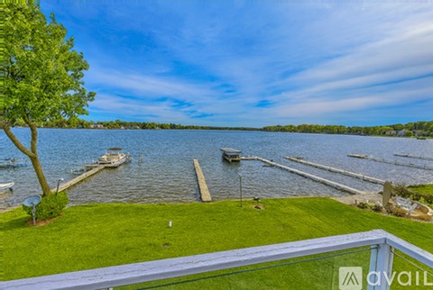 542 S Woodland Dr 5 Beds Apartment for Rent