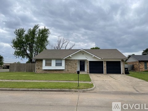 1917 Glenwood Drive 3 Beds Apartment for Rent