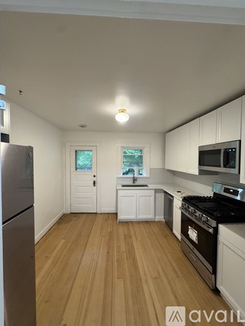 535 South Clay Street 2 Beds Apartment for Rent