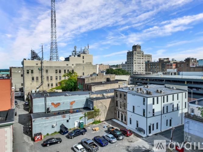 117 Penn Ave 2 Beds Apartment for Rent - Photo gallery 4