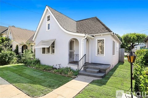 2101 W Huntington Dr 1 Bed Apartment for Rent