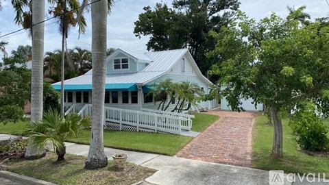 221 Durrance Street 3 Beds Apartment for Rent