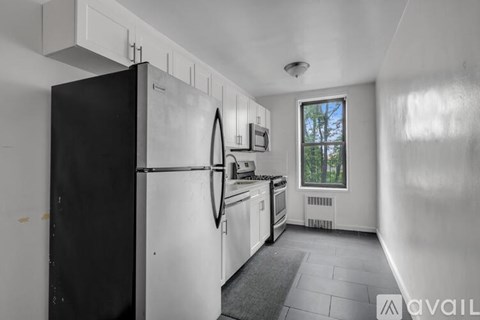 84-50 Austin Street 1 Bed Apartment for Rent