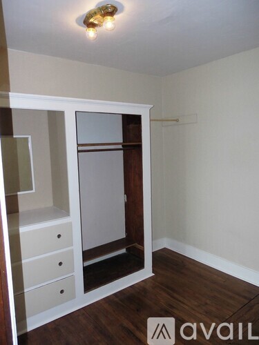 A floor plan of a 1 bedroom apartment.