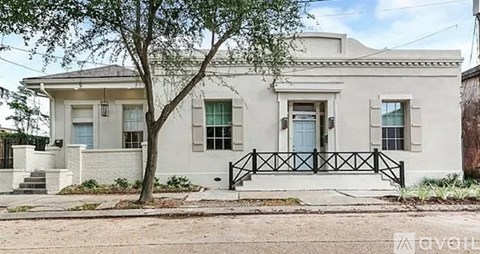 1656 Annunciation Street 1 Bed Apartment for Rent