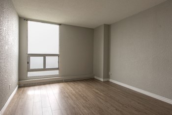 bedroom 1 - Photo Gallery 5