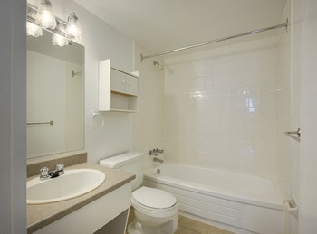 bathroom - Photo Gallery 3