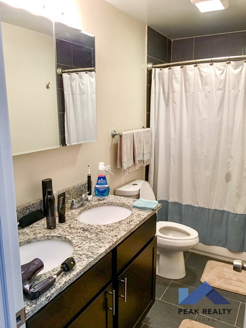 2 bed 2 bath