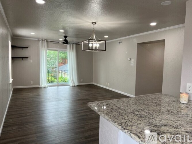 Source URL: https://prod-avail.s3.amazonaws.com/public_images/41506539/listing/IMG_3924.jpg