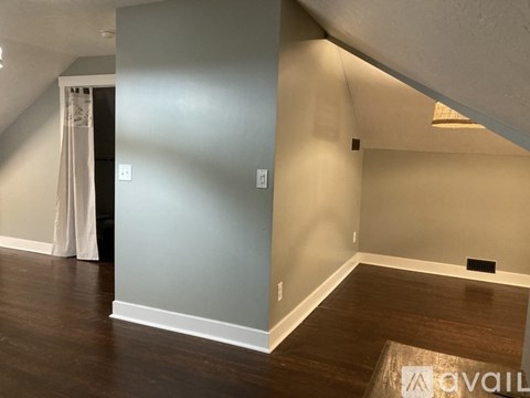1046 Windsor Street 1 Apartment for Rent