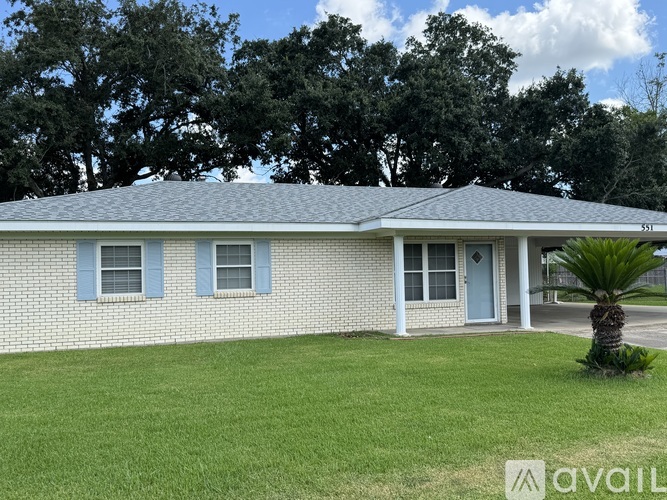 551 E 17th St 3 Beds Single Family Home for Rent - Photo gallery 1