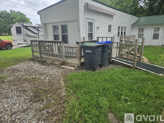 112 N Maple St 1 Single Family Home for Rent - Photo gallery 4